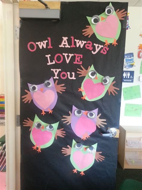 Cozy Valentines Day Classroom Door Decorations Ideas 11