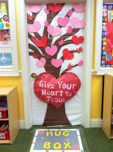 Cozy Valentines Day Classroom Door Decorations Ideas 25