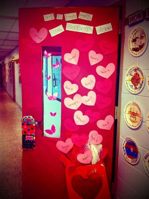 Cozy Valentines Day Classroom Door Decorations Ideas 28