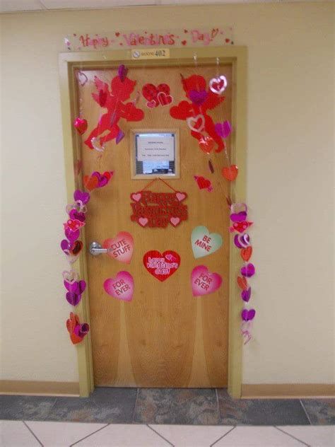 Cozy Valentines Day Classroom Door Decorations Ideas 29