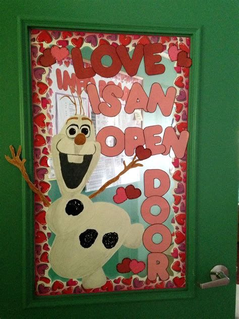Cozy Valentines Day Classroom Door Decorations Ideas 31