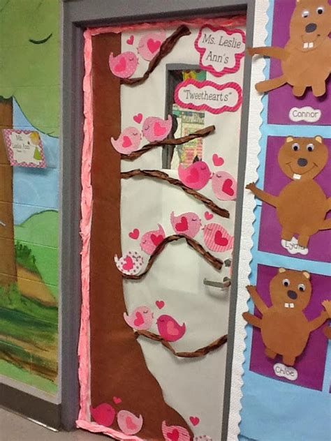 Cozy Valentines Day Classroom Door Decorations Ideas 41