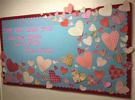 Easy Valentines Board Decorations Ideas 24