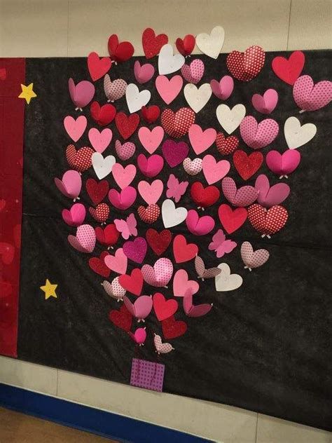 Easy Valentines Board Decorations Ideas 27