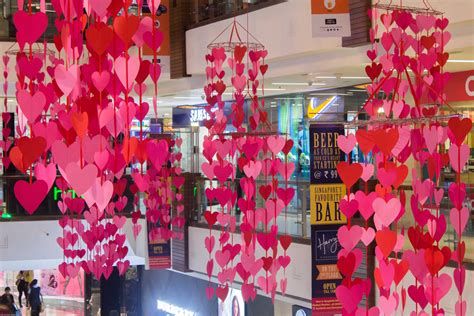 Gorgeous Valentines Stage Decoration Ideas 35