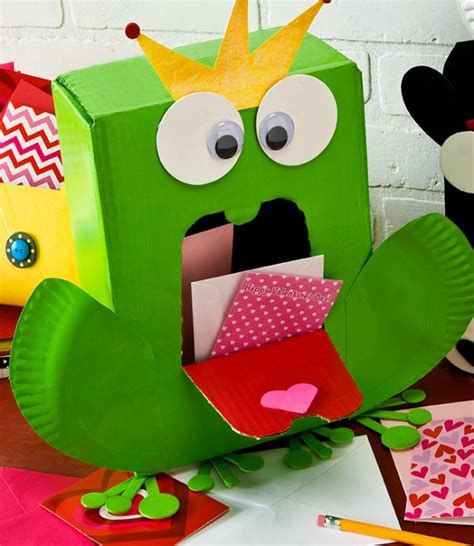 Impressive Valentine Boxes Decorating Ideas Ideas 11