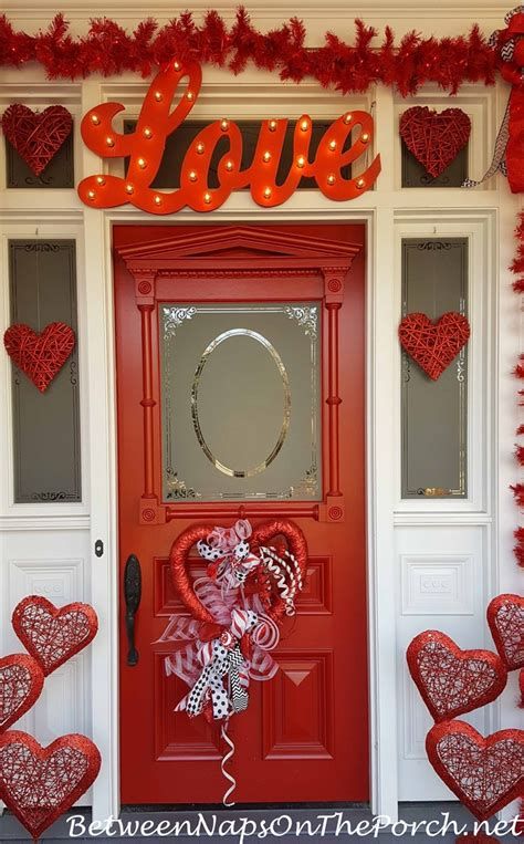 Stunning Valentines Day Door Decorating Ideas Ideas 33