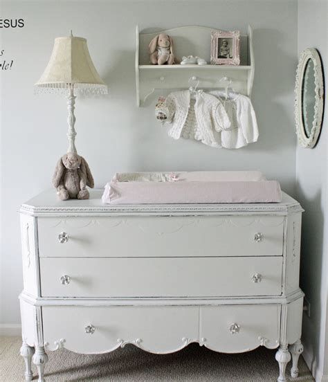 Warm Shabby Chic Baby Changing Table Ideas 42