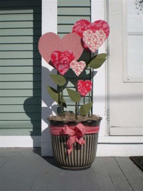 Warm Valentines Decoration Cutouts Ideas 32