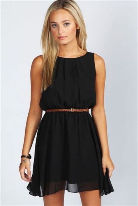 Adorable Black Dress For Valentine Day 23