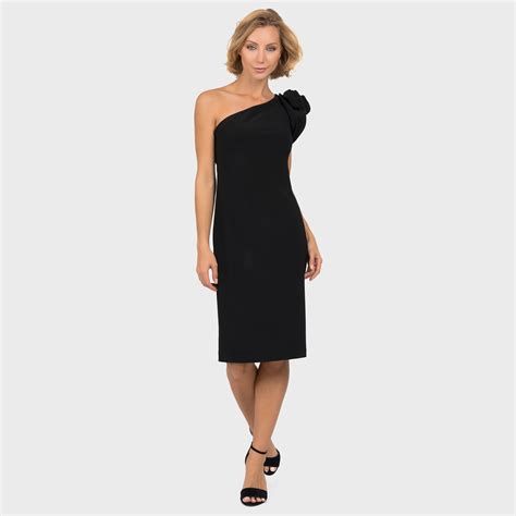 Adorable Black Dress For Valentine Day 45