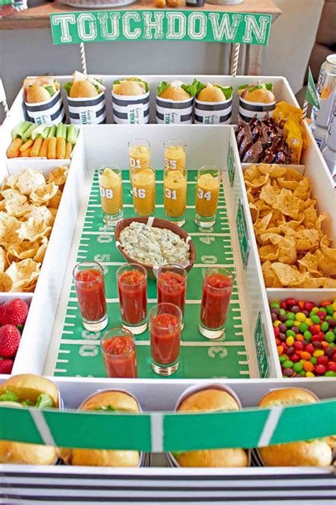 Adorable Super Bowl Table Decoration Ideas 01