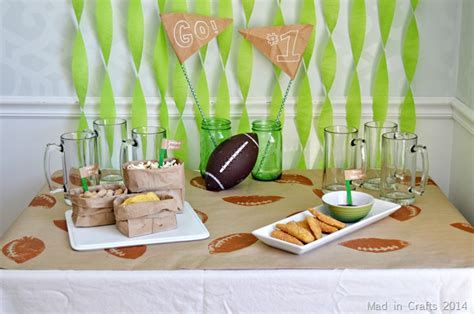 Adorable Super Bowl Table Decoration Ideas 08