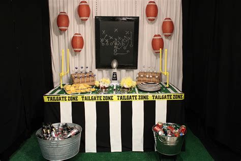 Adorable Super Bowl Table Decoration Ideas 13