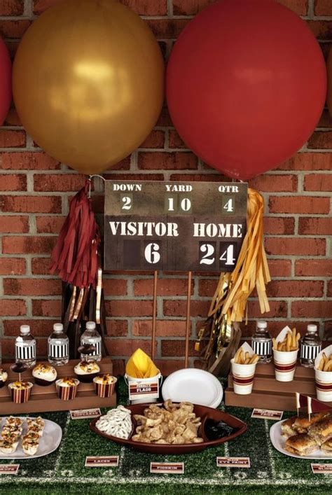 Adorable Super Bowl Table Decoration Ideas 18