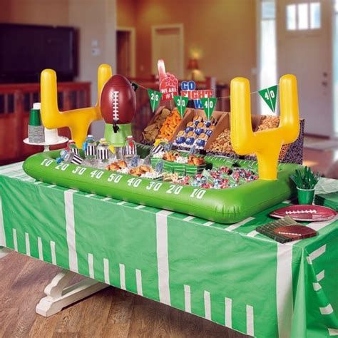 Adorable Super Bowl Table Decoration Ideas 28