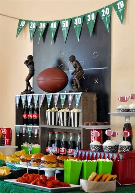 Adorable Super Bowl Table Decoration Ideas 29