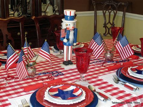 Amazing Patriotic Table Decorations Ideas 12