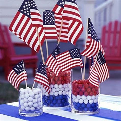 Amazing Patriotic Table Decorations Ideas 14