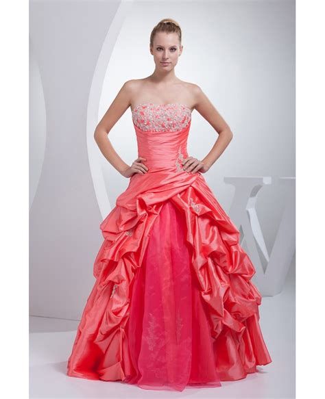 Amazing Pink And Red Dresses Ideas 23