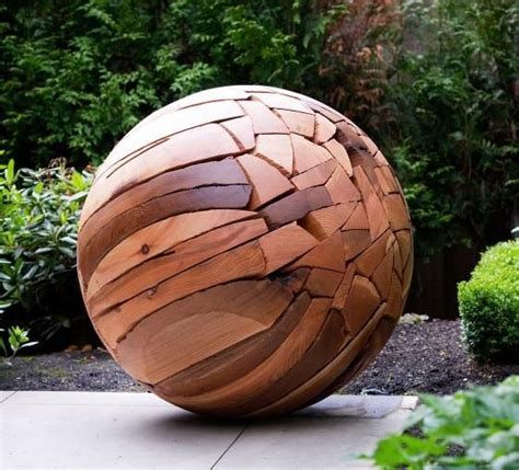 Amazing Wood Yard Art Ideas 20