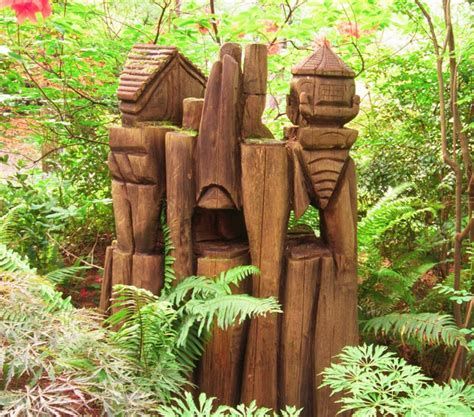 Amazing Wood Yard Art Ideas 32