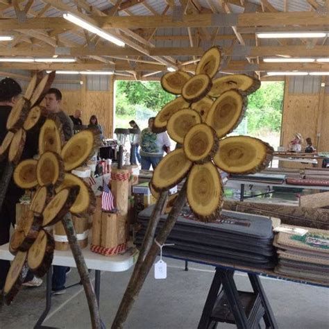 Amazing Wood Yard Art Ideas 44