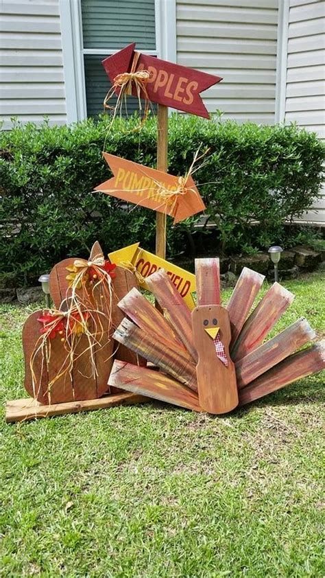 Amazing Wood Yard Art Ideas 45