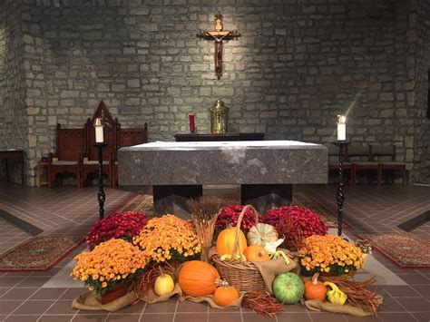 Awesome Church Decoration Ideas For Thanksgiving 01