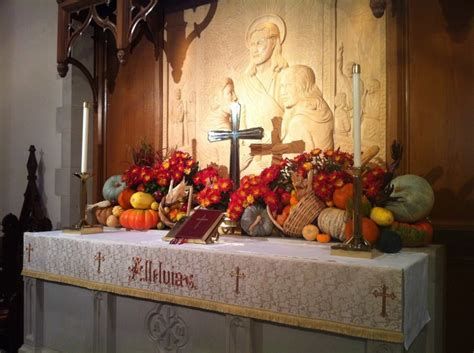 Awesome Church Decoration Ideas For Thanksgiving 04