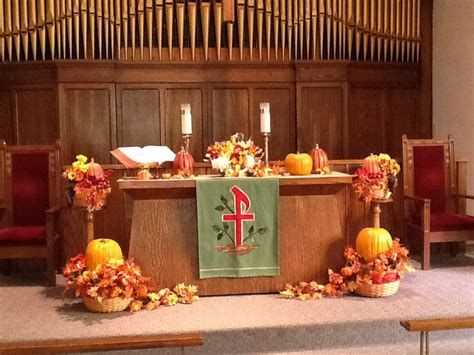 Awesome Church Decoration Ideas For Thanksgiving 26