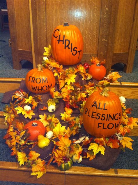Awesome Church Decoration Ideas For Thanksgiving 28