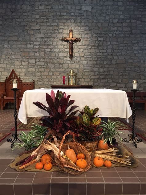 Awesome Church Decoration Ideas For Thanksgiving 29