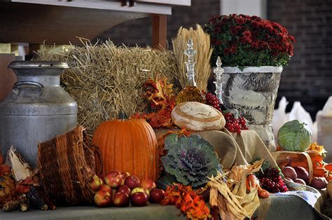 Awesome Church Decoration Ideas For Thanksgiving 31