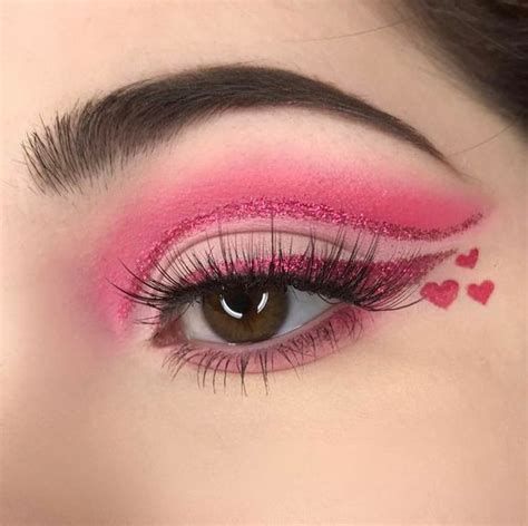 Awesome Valentines Day Makeup Ideas 19
