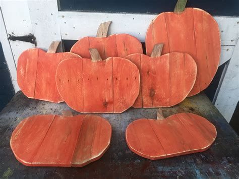 Beautiful Wooden Pumpkins For Yard 09