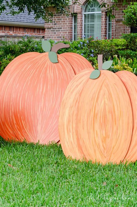 Beautiful Wooden Pumpkins For Yard 44