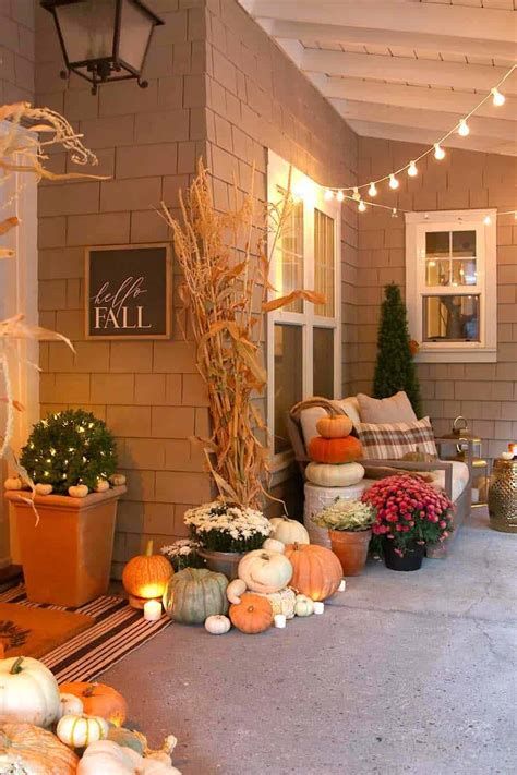 Comfortable Front Porch Decoration Ideas 11