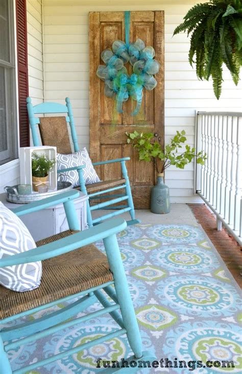 Comfortable Front Porch Decoration Ideas 19