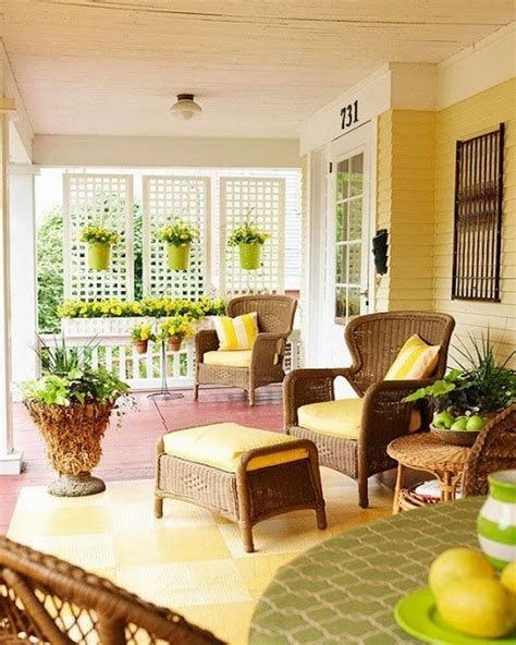 Comfortable Front Porch Decoration Ideas 31