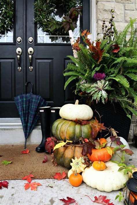 Cool Outdoor Autumn Decorating Ideas 09