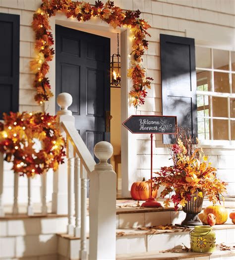 Cool Outdoor Autumn Decorating Ideas 18