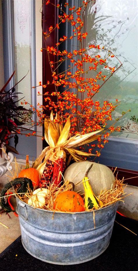 Cool Outdoor Autumn Decorating Ideas 23