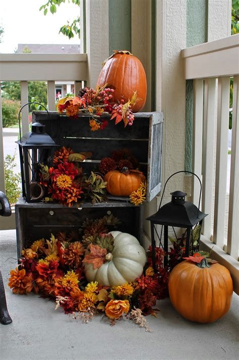 Cool Outdoor Autumn Decorating Ideas 41