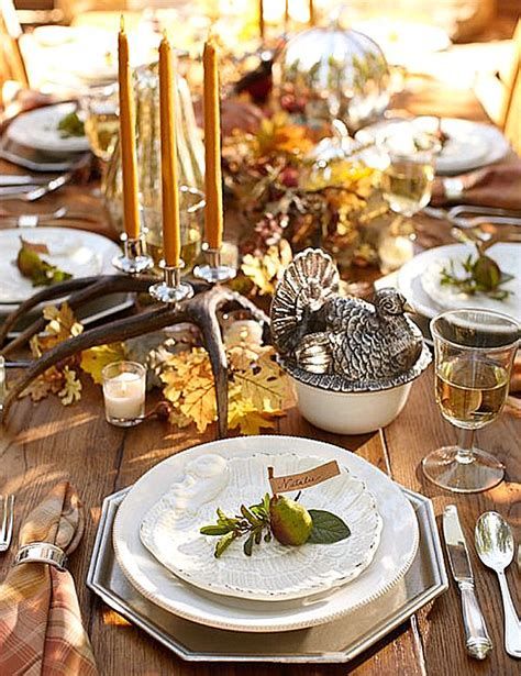 Cool Table Centerpiece For Thanksgiving 11