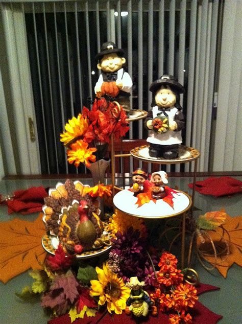 Cool Table Centerpiece For Thanksgiving 14