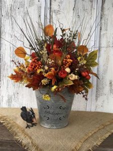 Cool Table Centerpiece For Thanksgiving 40