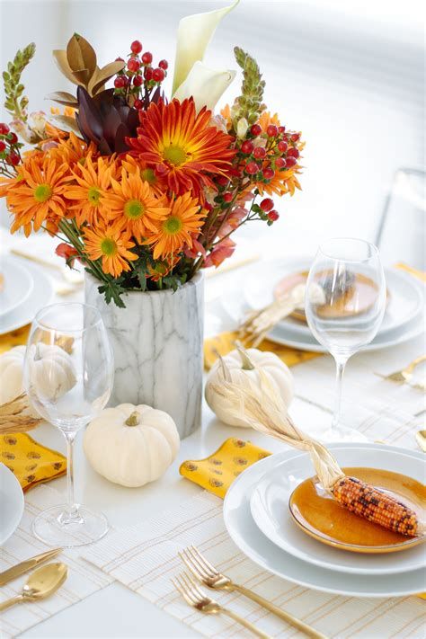 Cool Table Centerpiece For Thanksgiving 43