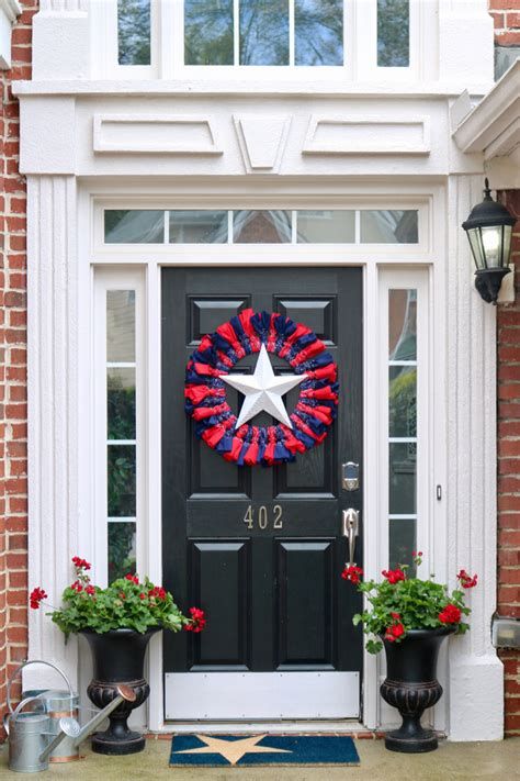 Cozy 4th Of July Door Decorations 44