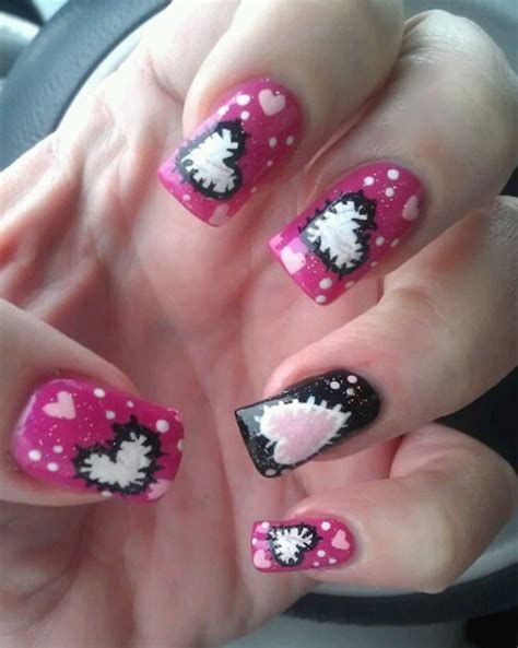 Cute Valentines Day Nails Art Ideas 41